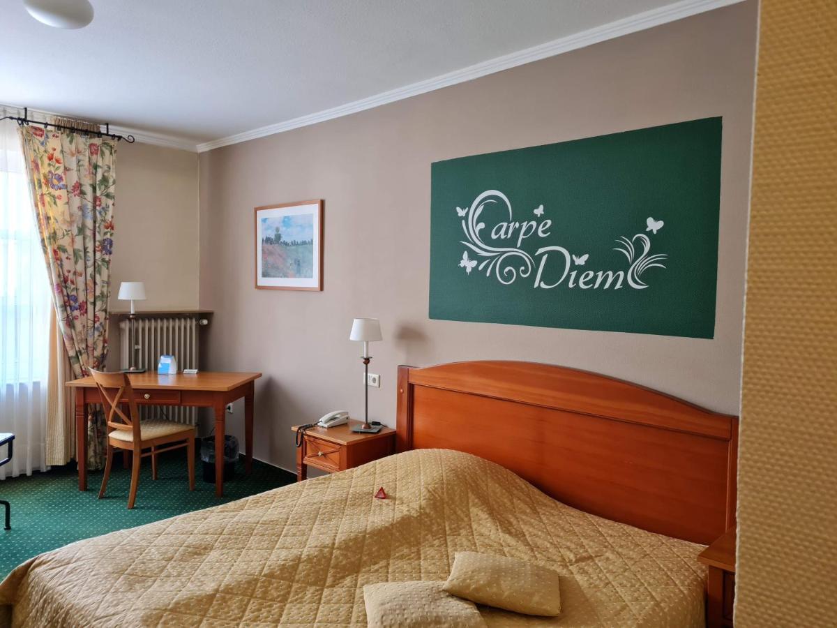 Hotel Zur Post Waldbreitbach Luaran gambar