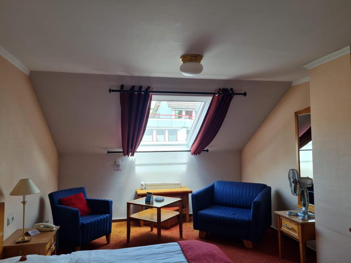 Hotel Zur Post Waldbreitbach Luaran gambar