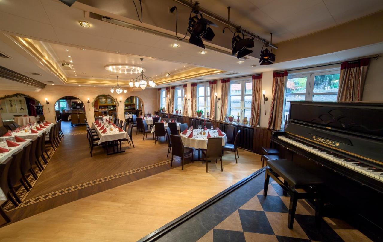Hotel Zur Post Waldbreitbach Luaran gambar