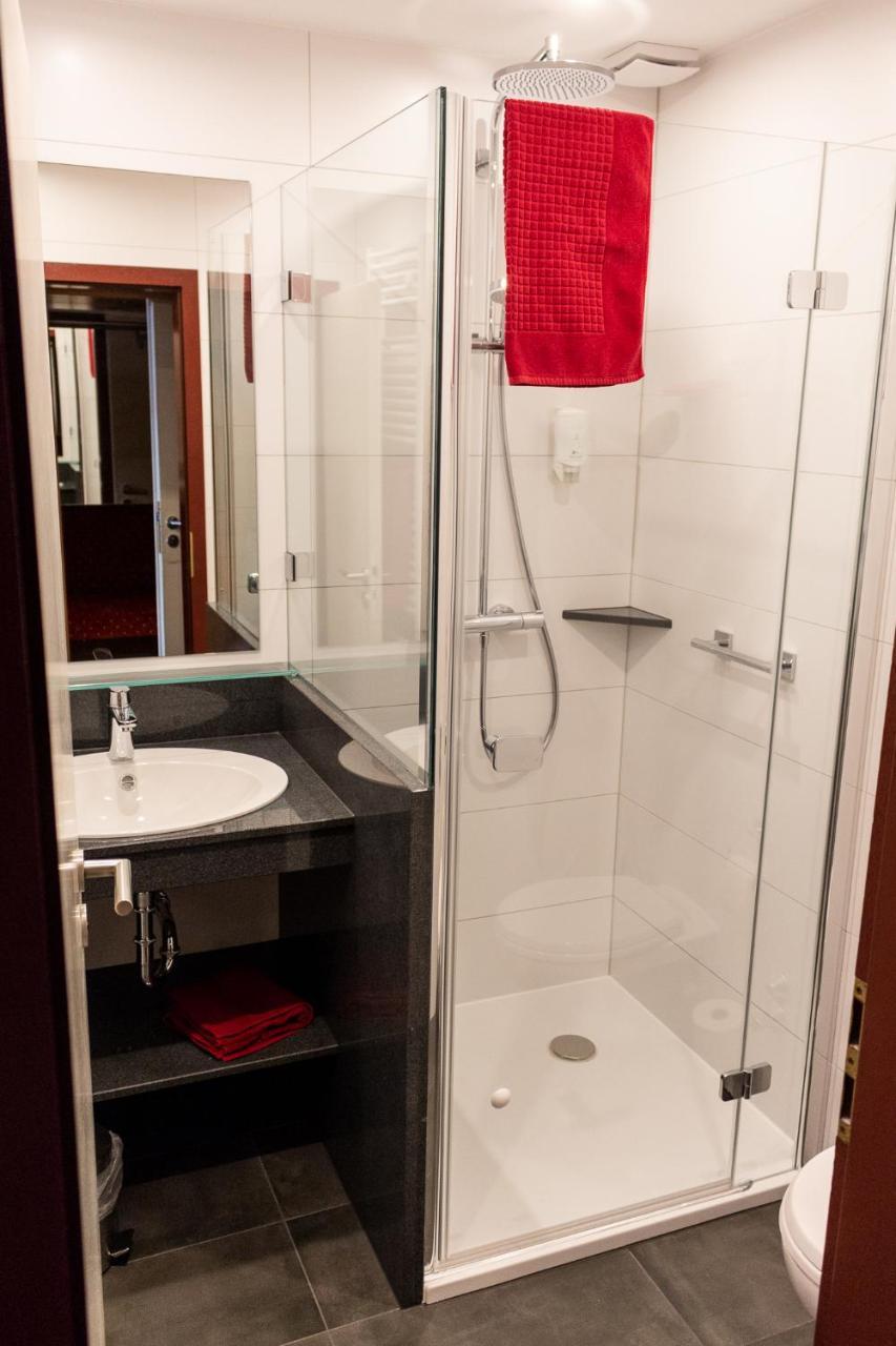 Hotel Zur Post Waldbreitbach Luaran gambar