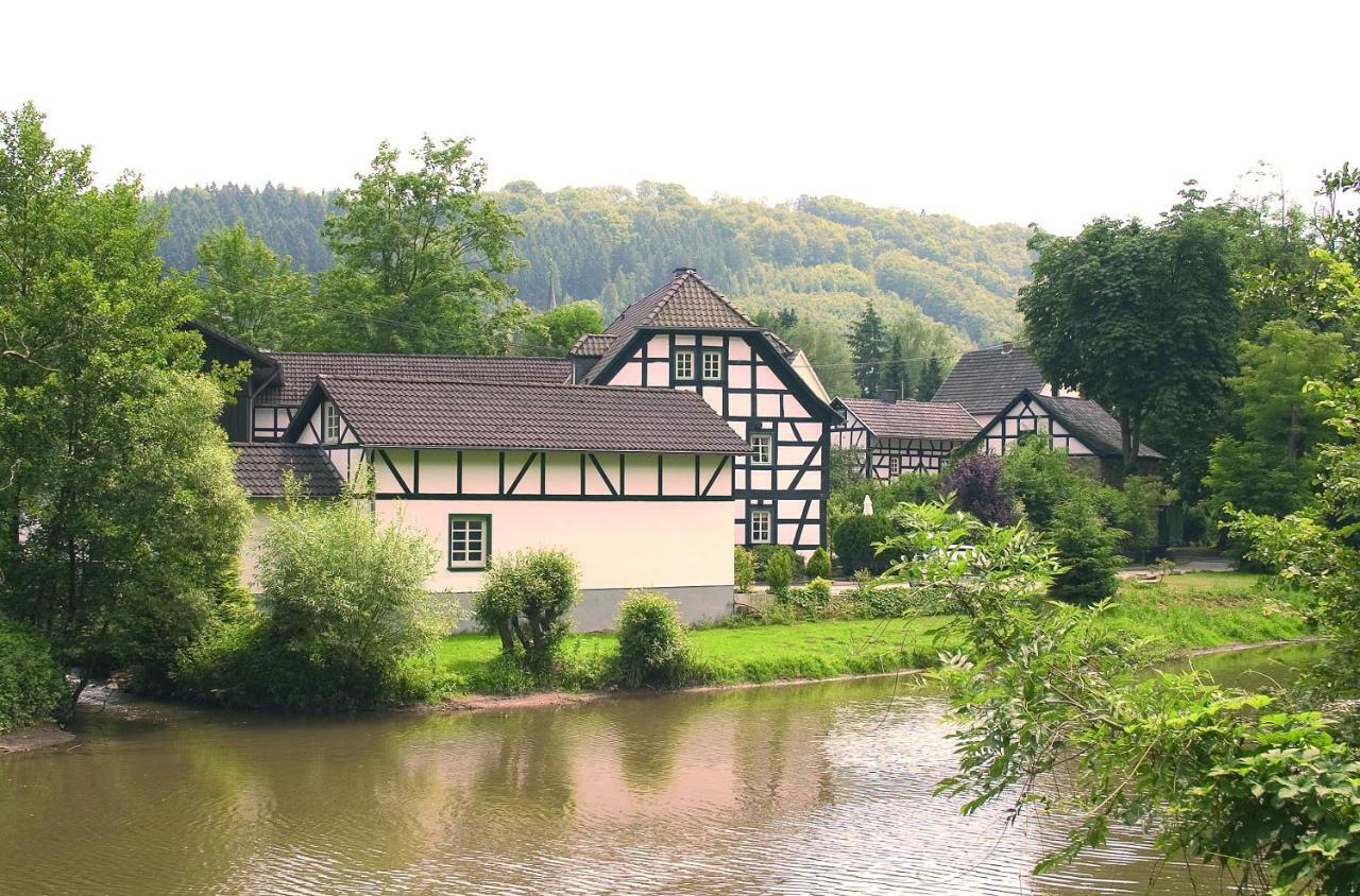 Hotel Zur Post Waldbreitbach Luaran gambar